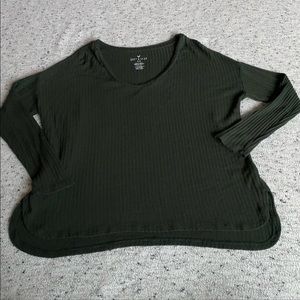 Green thin soft sweater